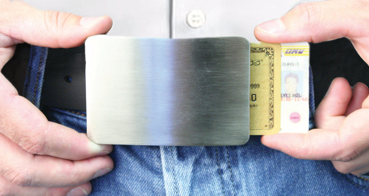 Storus Smart Belt Buckle on pants with cards being sliding out