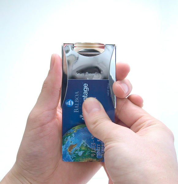 sliding credit card out of Smart Money Clip