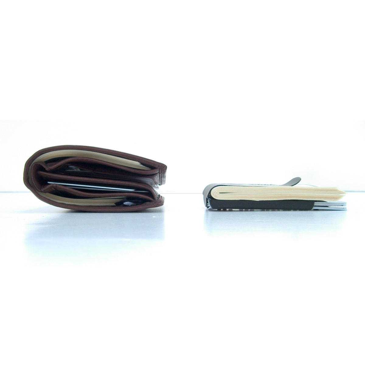hamburger wallet versus the Smart Money Clip side by side comparison - #ScottKaminski #Storus #MoneyClip #SlimClip #bestmoneyclip #groomsmengifts #gifts #wedding #fathersday #golf #Swag #Love
